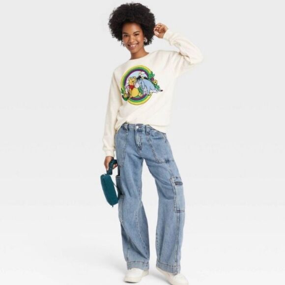 Disney Women's Winnie the Pooh Bear Cream White Crew Neck Sweatshirt Sz Large - Picture 2 of 6